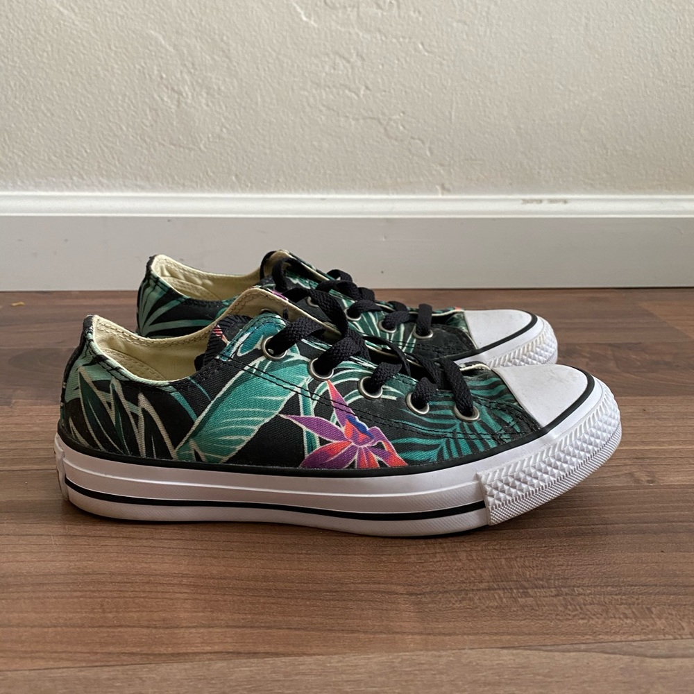 Tropical Converse: Size 6